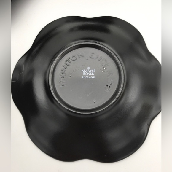 Maryse Boxer set of 2 cup& scalloped edges saucers. - Picture 4 of 5